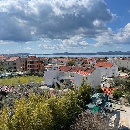 And Ana 3* Ζαντάρ
