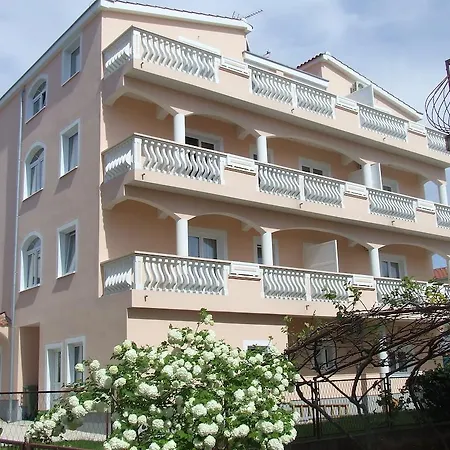 And Ana 3* Ζαντάρ