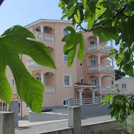 Casa de hóspedes And Ana Zadar